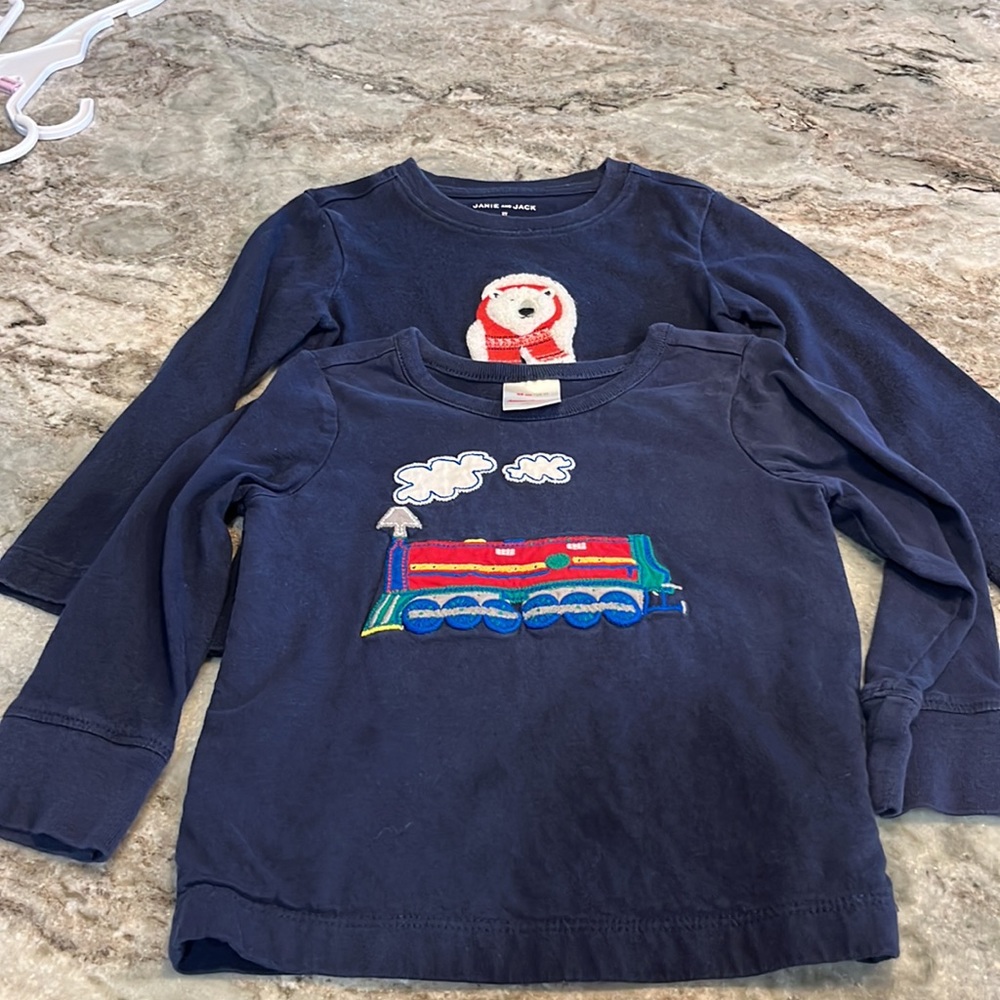 Bundle of two navy blue long sleeve t’s size 2T, upscale play clothes